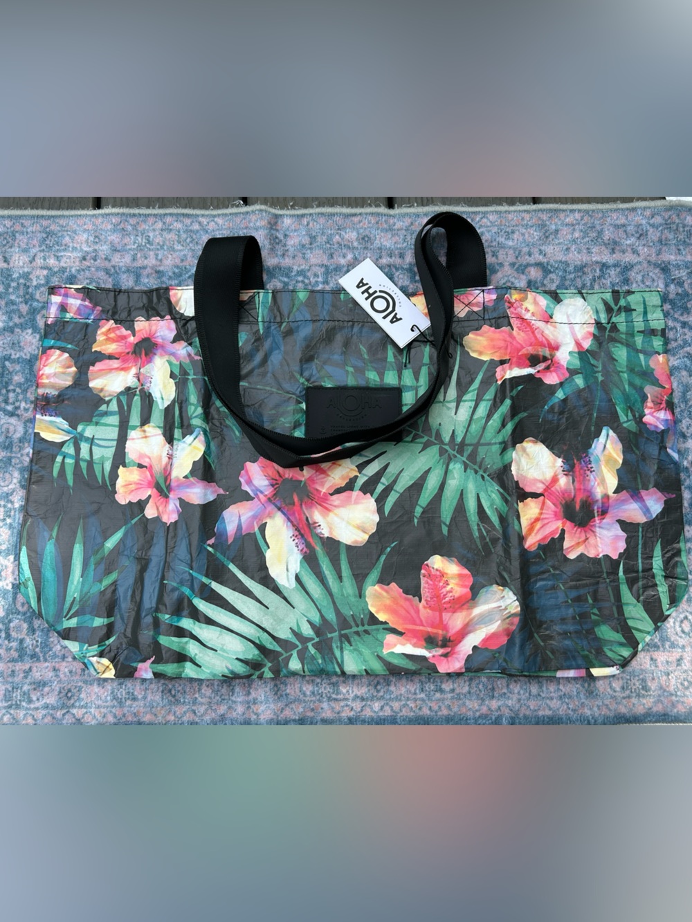 Aloha Collection Hibiscus Palm Holo holo NWT reversible